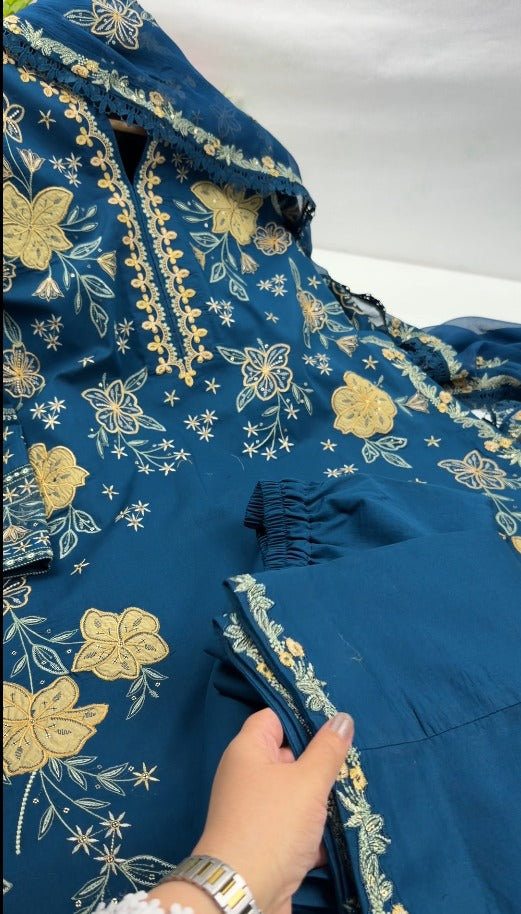 Stitched UnStitched 2PC & 3PC Premium Quality Lawn